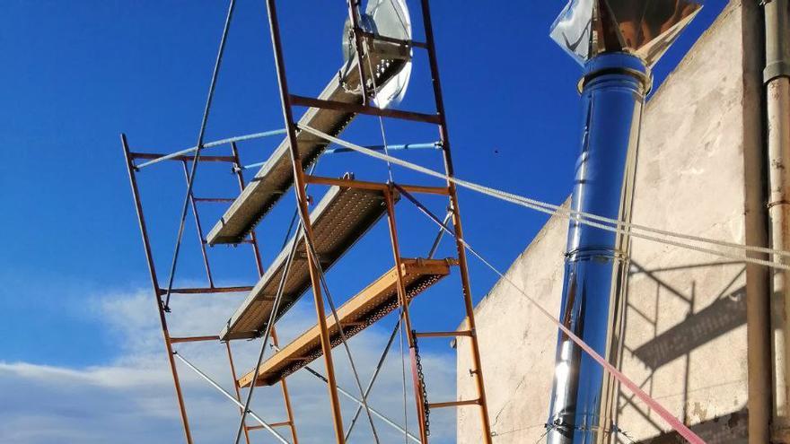 Estabilitzen una bastida a punt de caure al passeig de Manresa