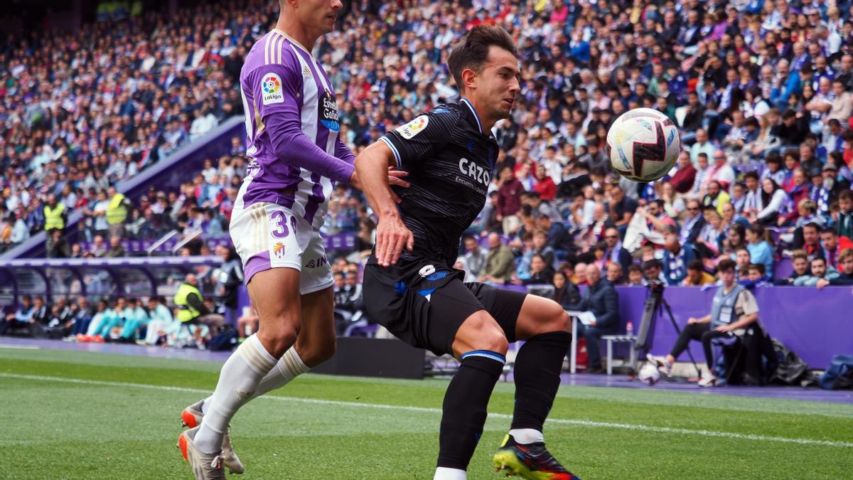 1-0. El Valladolid corta la racha de la Real en un duelo con 3 goles anulados