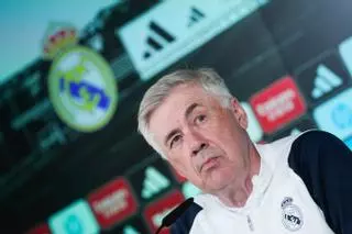 Ancelotti: "La decisión de Xavi de quedarse me parece correcta"