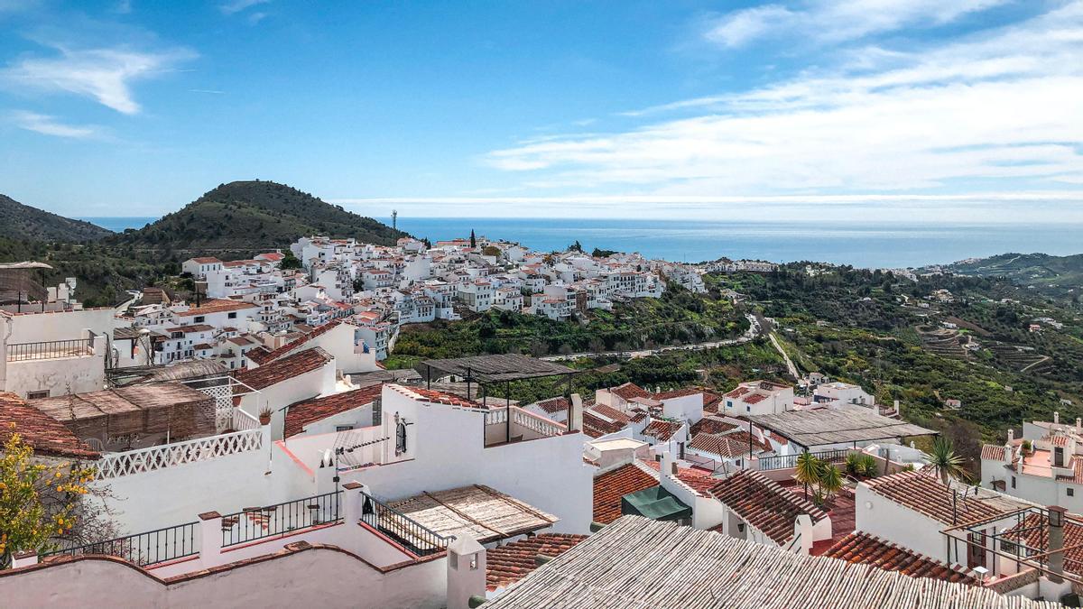 Este es el pueblo más bonito de Málaga para 2026, según la revista Viajar