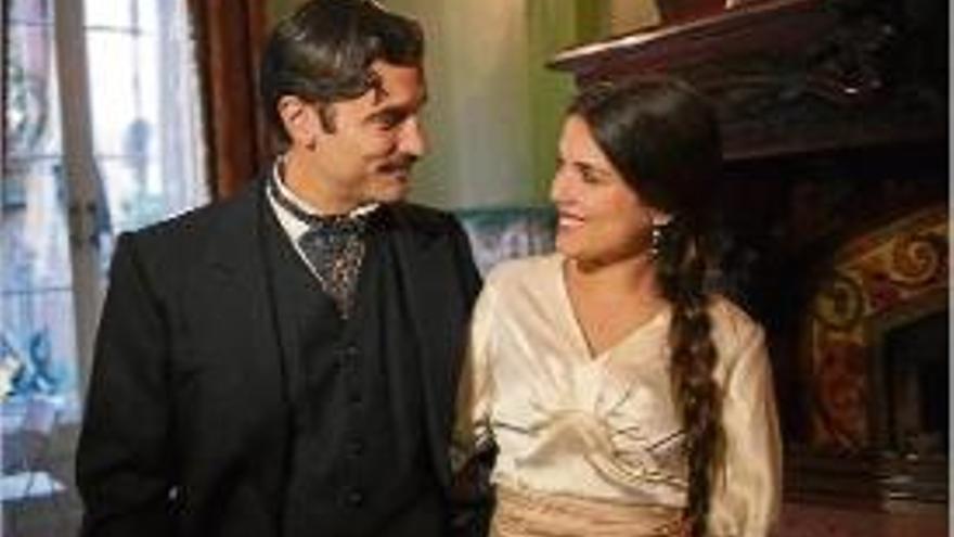 Álex García i Adriana Ugarte, parella de protagonistes.