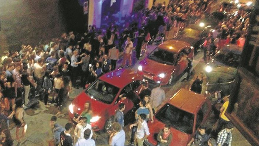 Una pelea al salir de una discoteca en Castellón se salda con 5 heridos