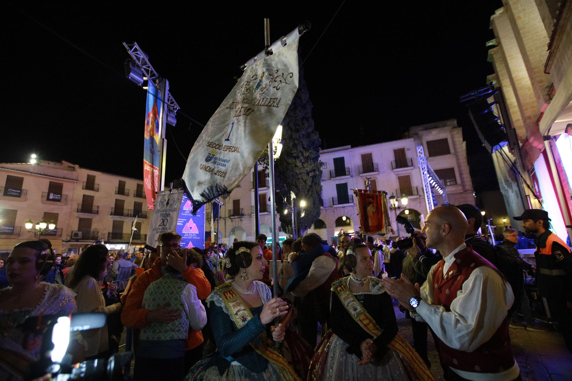 Todas las fotos de la entrega de premios falleros de Gandia