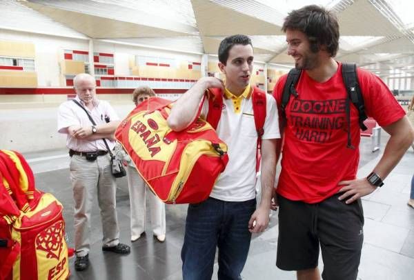 Los paralímpicos en su llegada a Zaragoza, en imágenes