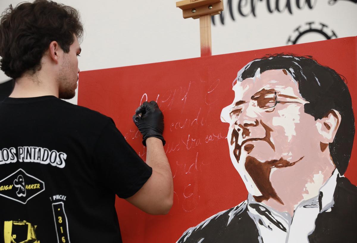 Homenaje a Guillermo Fernández Vara en el 16 Congreso Extraordinario Regional del PSOE de Extremadura.