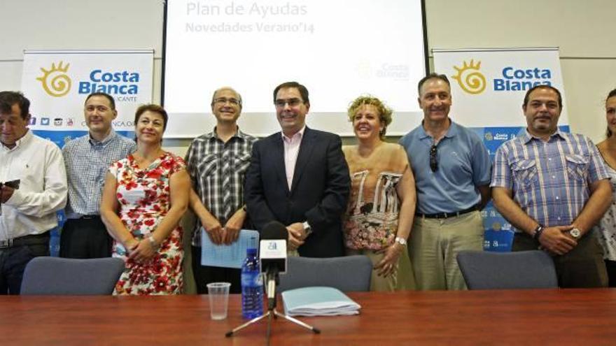 Asistentes a la presentación en Villena del plan de ayudas a la promoción turística.