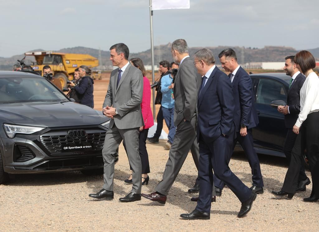 Felipe VI, Pedro Sánchez y Ximo Puig presiden el acto de iniciación de las obras de la gigafactoría de Sagunt