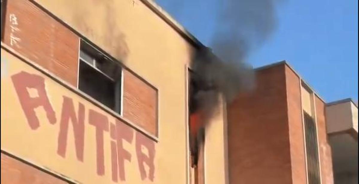 Les imatges del nou incendi a l'antiga fàbrica Simon de Girona