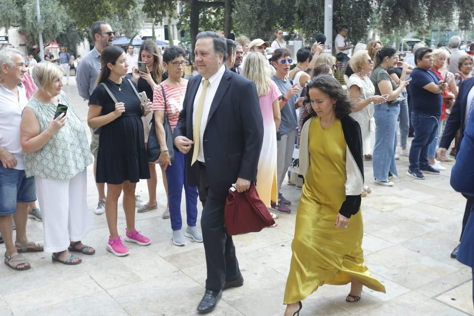 Así ha sido la llegada de los invitados a la boda real en València