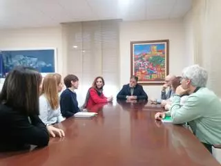 Sanidad anuncia mejoras en los servicios de radiología y pediatría de Villena