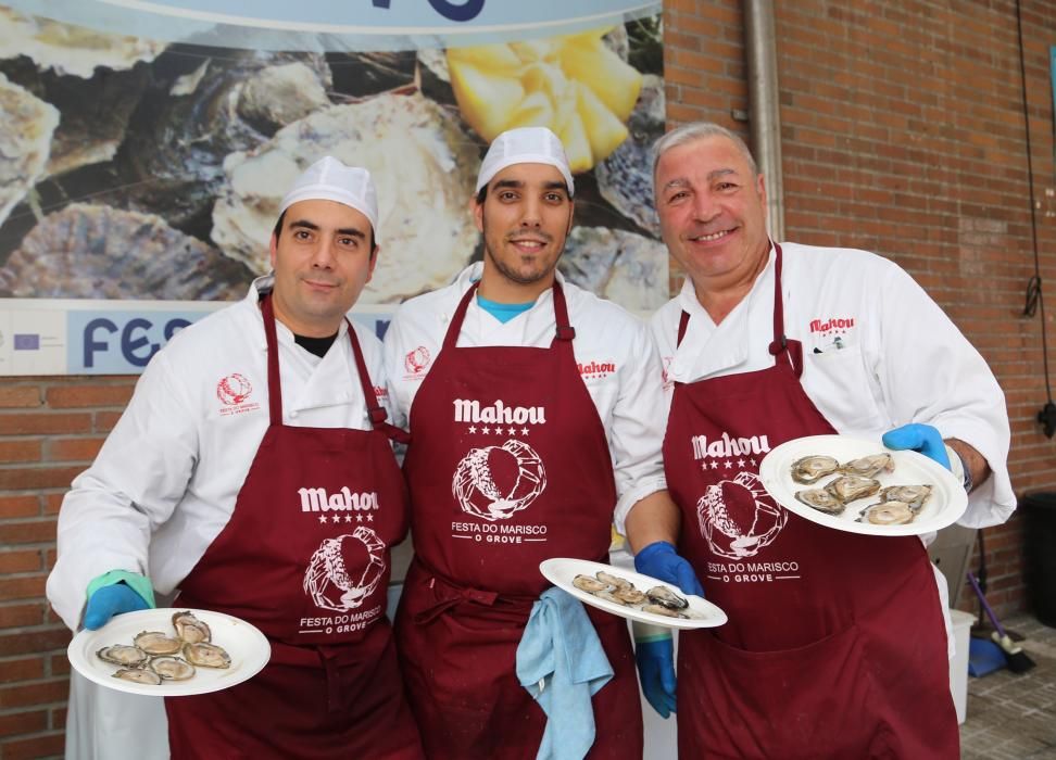 La organización cifra en más de 7.000 raciones vendidas en una jornada de sábado rodeada por el buen ambiente en la fiesta gastronómica. De momento se han facturado más de 60.000 euros y el domingo se