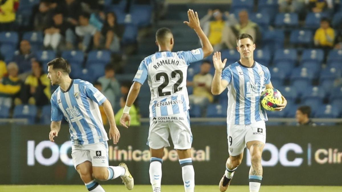 Resumen, goles y highlights del Las Palmas 2 - 2 Málaga de la jornada 31 de LaLiga Smartbank