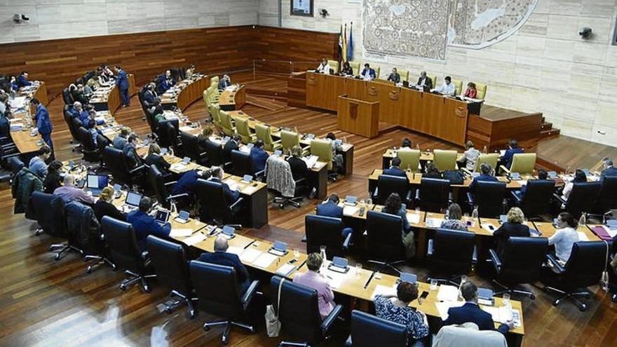 Las medidas del Plan de Empleo de Extremadura se activarán en julio con 80 millones