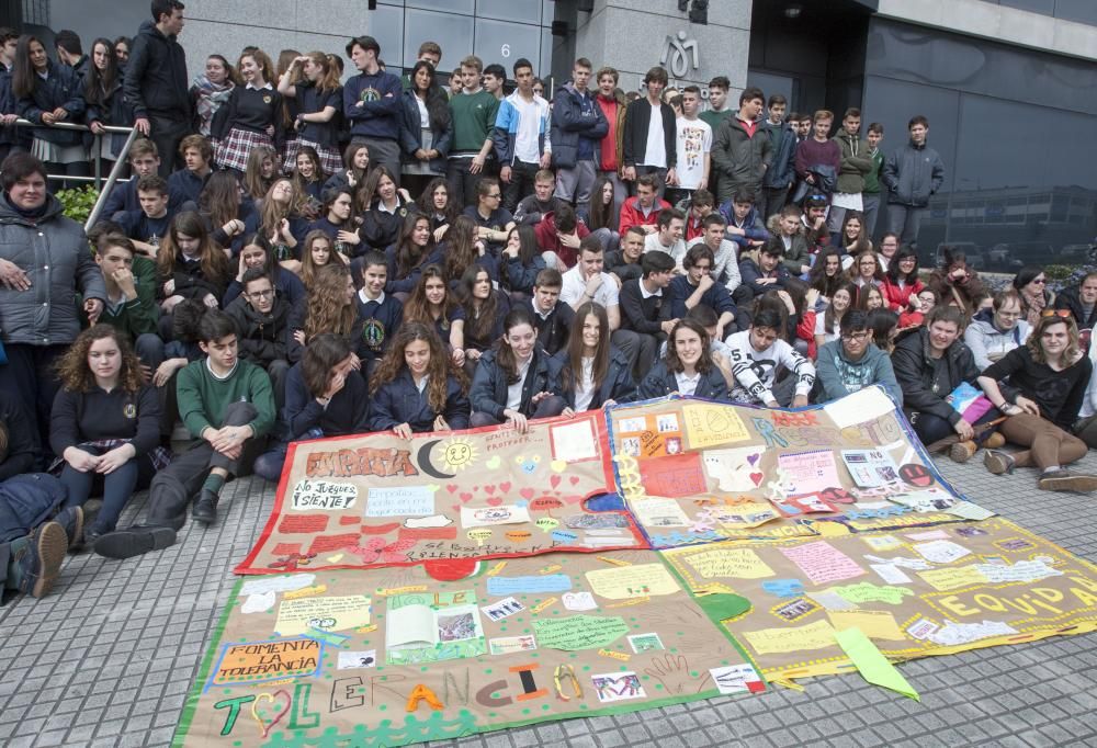 Jóvenes coruñeses ''desmontan'' el maltrato