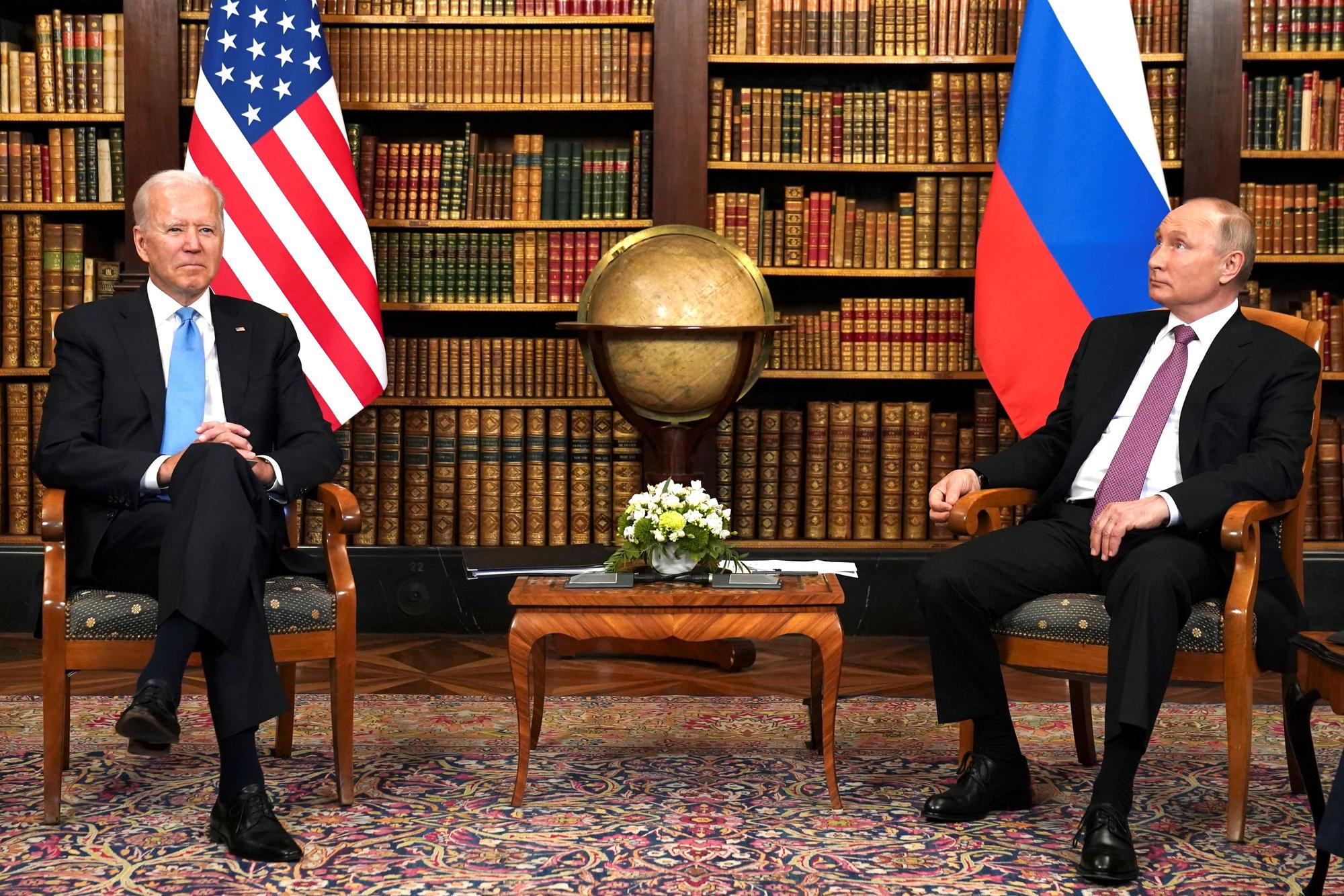 biden-putin-r.jpg