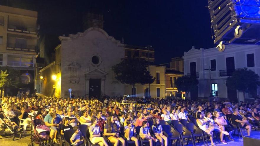 Paterna disfruta de su quinto día las Fiestas Mayores