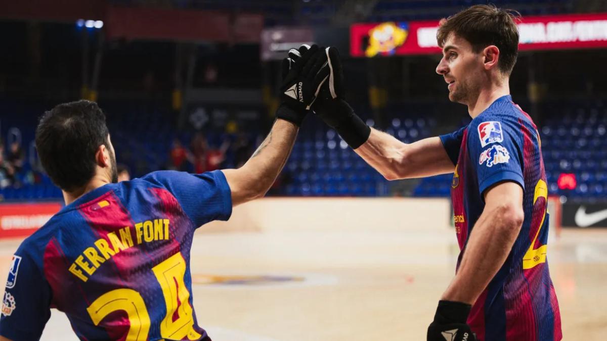 Ferran Font felicita al bigoleador Marc Grau