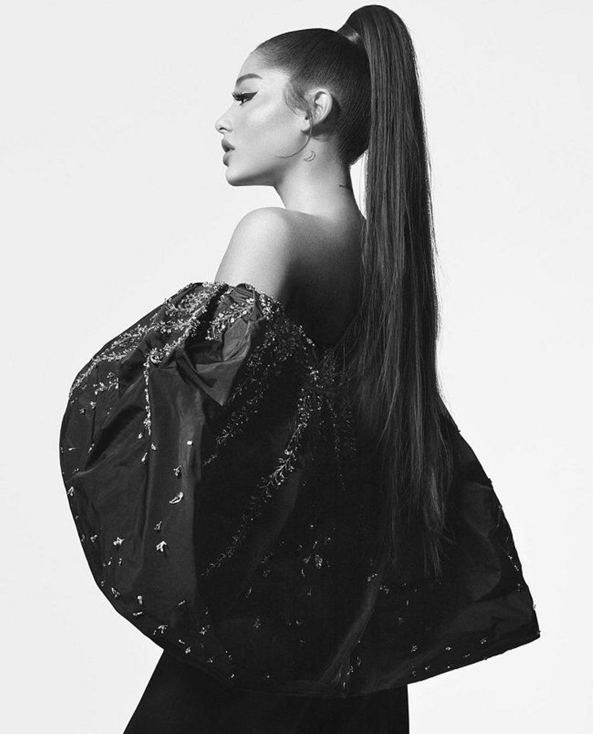 'Arivenchy': Ariana Grande, para Givenchy FW19/20