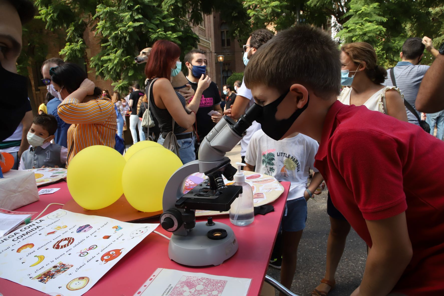 La ciencia se convierte en una fiesta infantil durante a Feria de los Ingenios