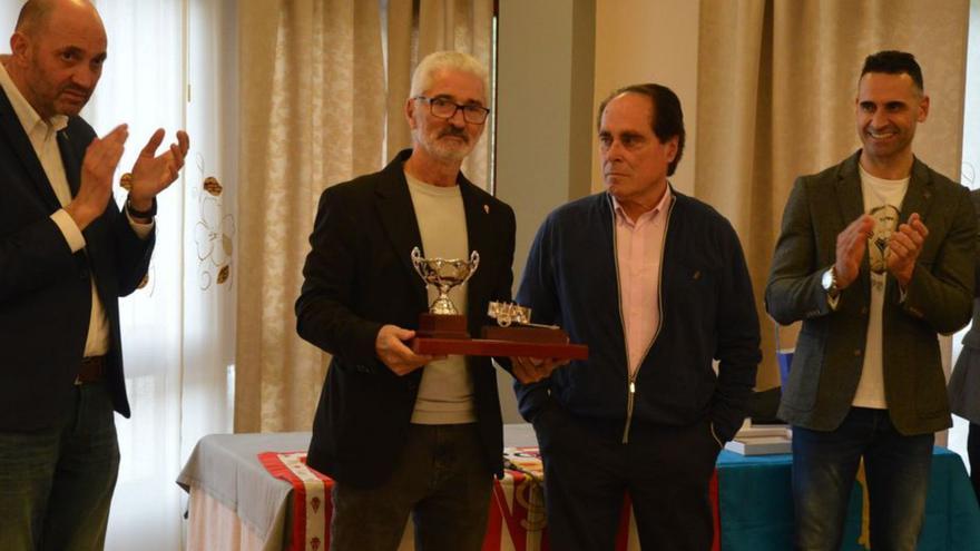 Redondo y Cundi, premiados en Sariego