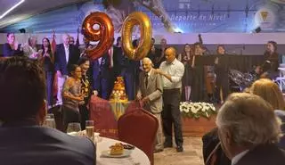 Cena homenaje a los 29 olímpicos del CN Metropole por el 90 aniversario del club