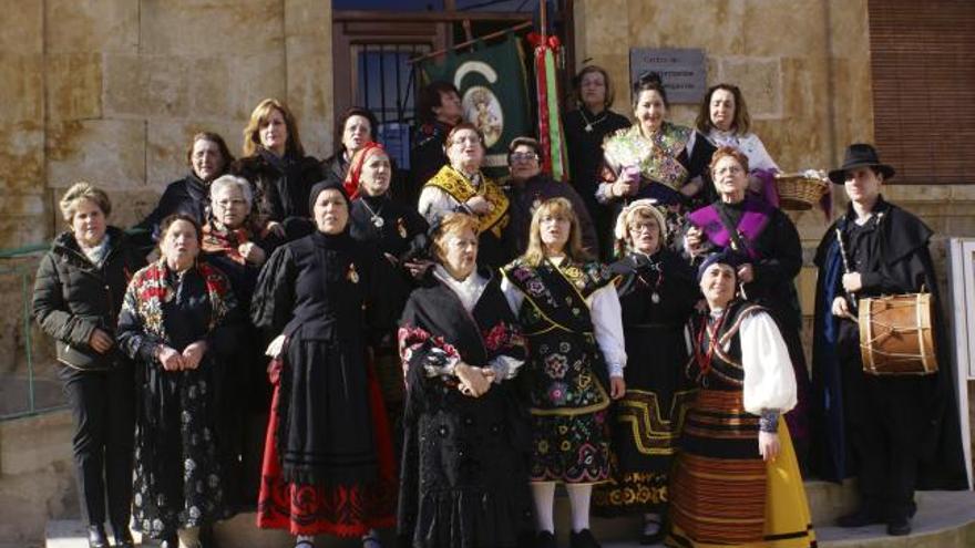 Las mujeres de Sanzoles toman el Ayuntamiento