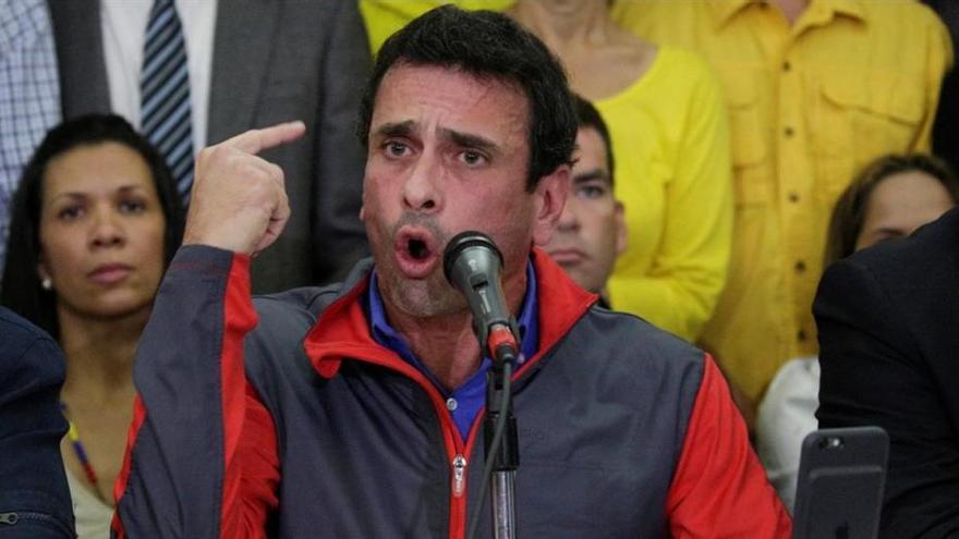 Capriles desmiente el inicio del diálogo y reitera la llamada a protestar contra Maduro