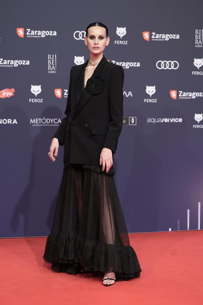 Milena Smit en la alfombra roja de los Premios Feroz