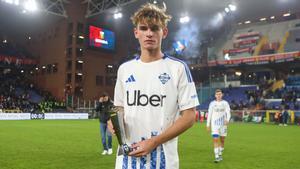 Nico Paz recibió el MVP del partido contra el Genoa