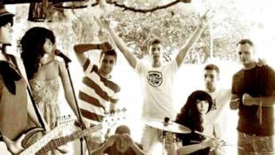 El grupo Fuera de Tiempo graba un nuevo videoclip en la localidad