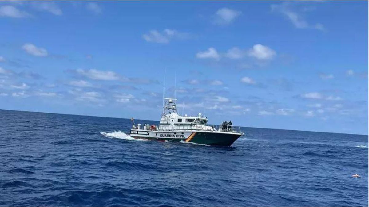 Ein Boot der Guardia Civil vor Mallorca.