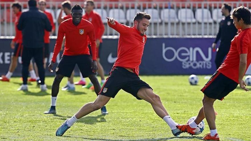 Saúl Ñíguez, entrenando.