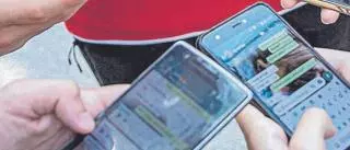 Dos instituts d’Olot prohibeixen els mòbils: «estan obsessionats»
