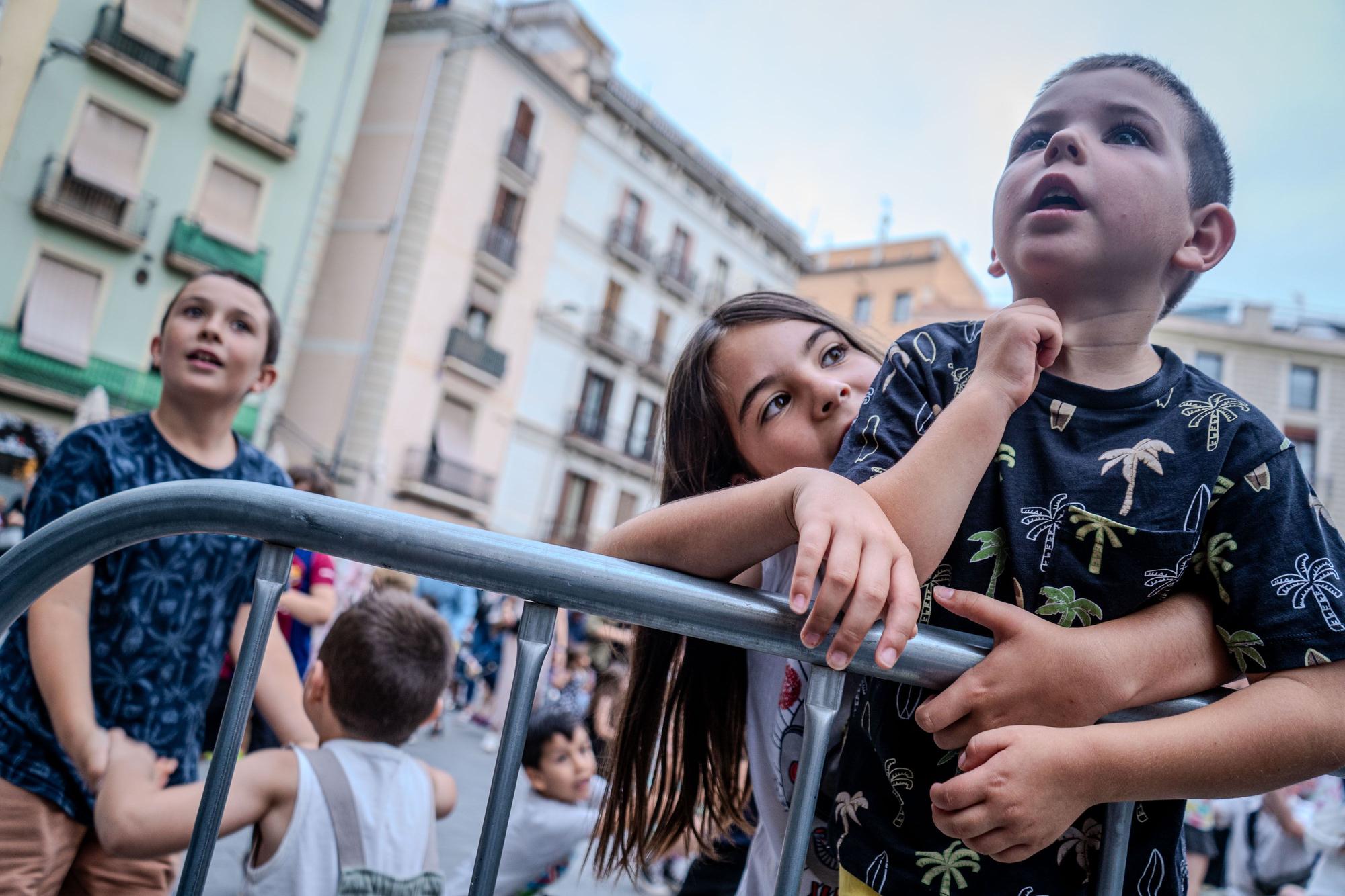 La revetlla i la flama del Canigó arriben a Manresa