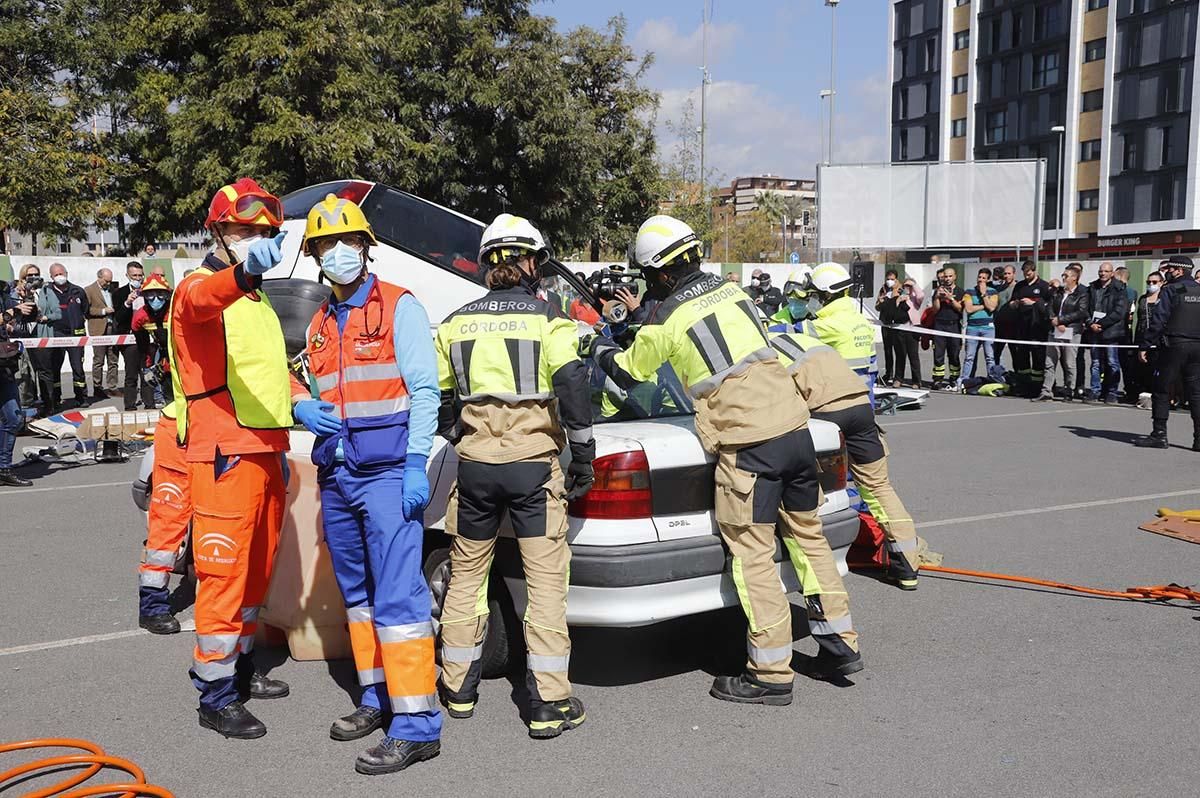 Simulacro de accidente de tráfico en la Diputación de Córdoba