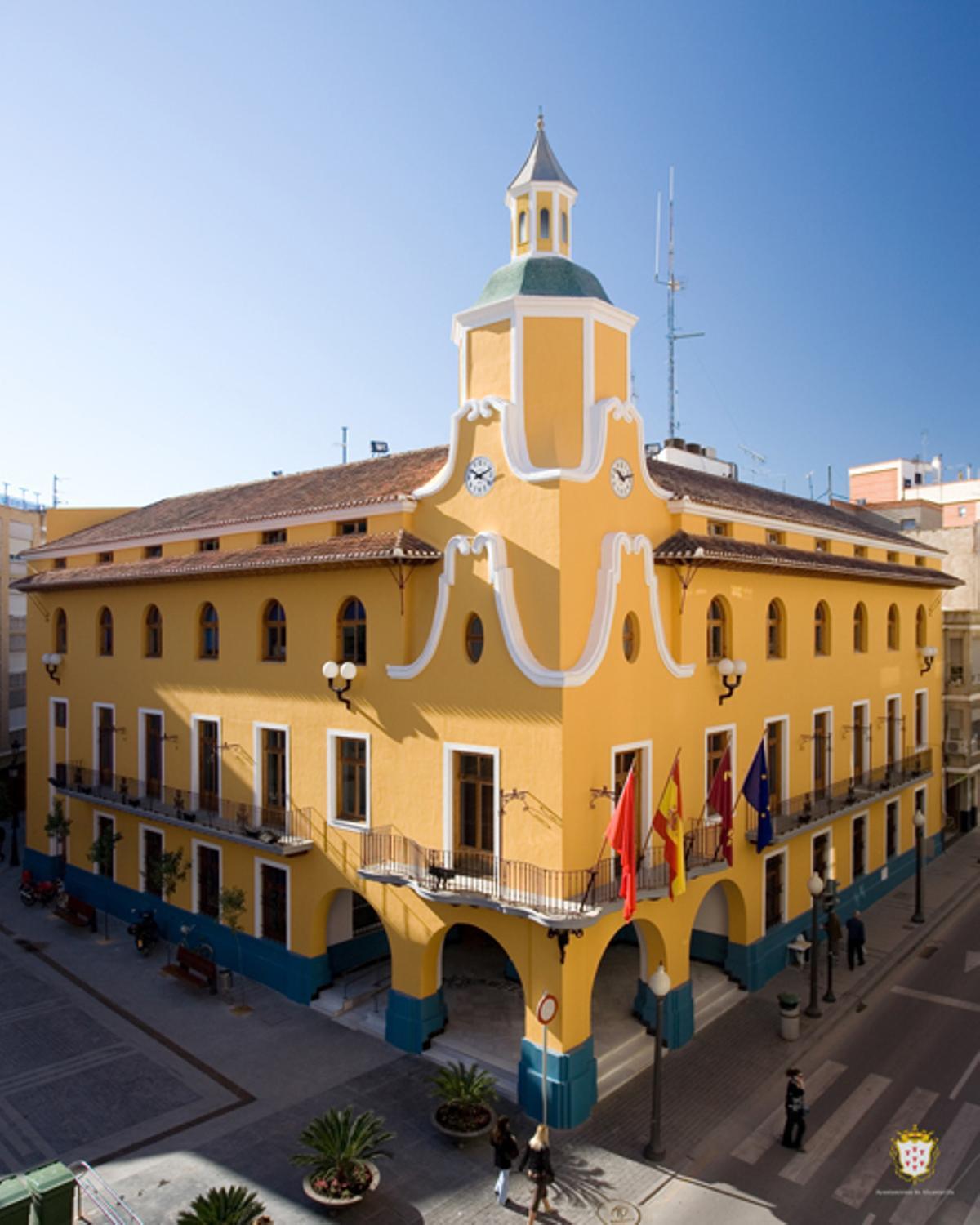 «Recibo a todos los vecinos de la ciudad que lo solicitan»