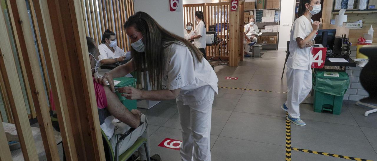 En Son Espases hay 105 enfermeras de baja por covid-19