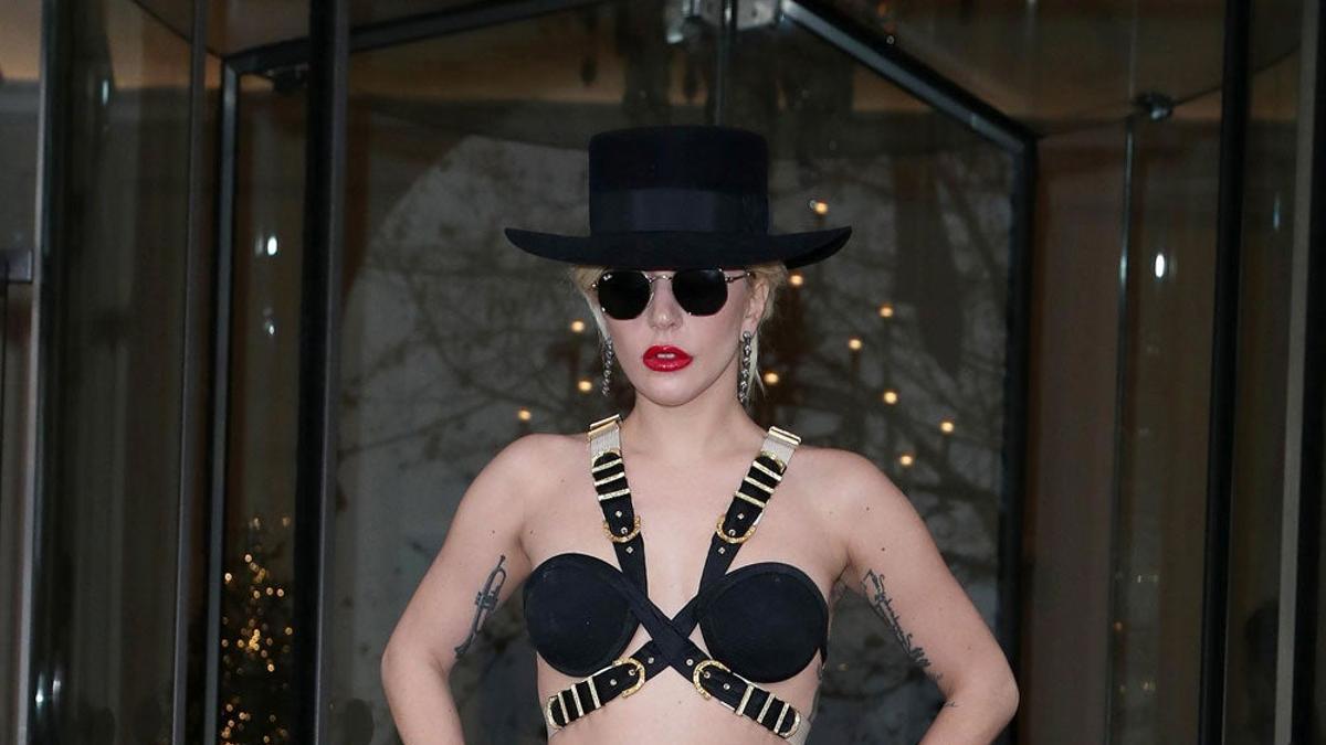 Lady Gaga se cree que desfila por Londres
