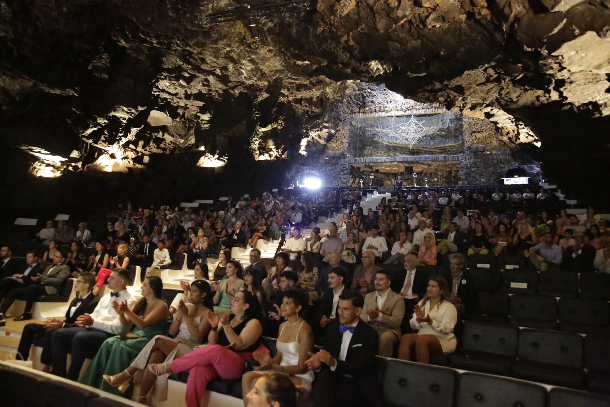 Acto de graduación de la XII Promoción de la Escuela Universitaria de Turismo de Lanzarote