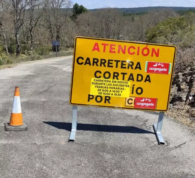 Santa Cruz de los Cuérragos: nadie informó del corte de la carretera