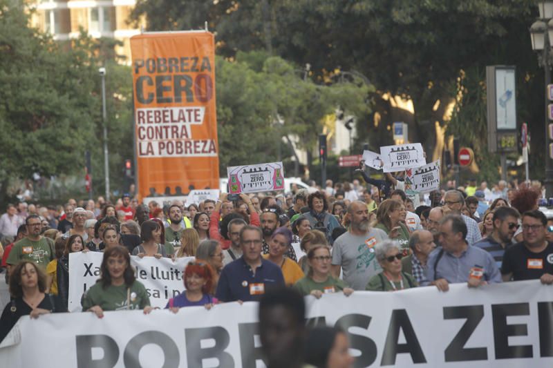 Manifestación de Pobresa Zero en València