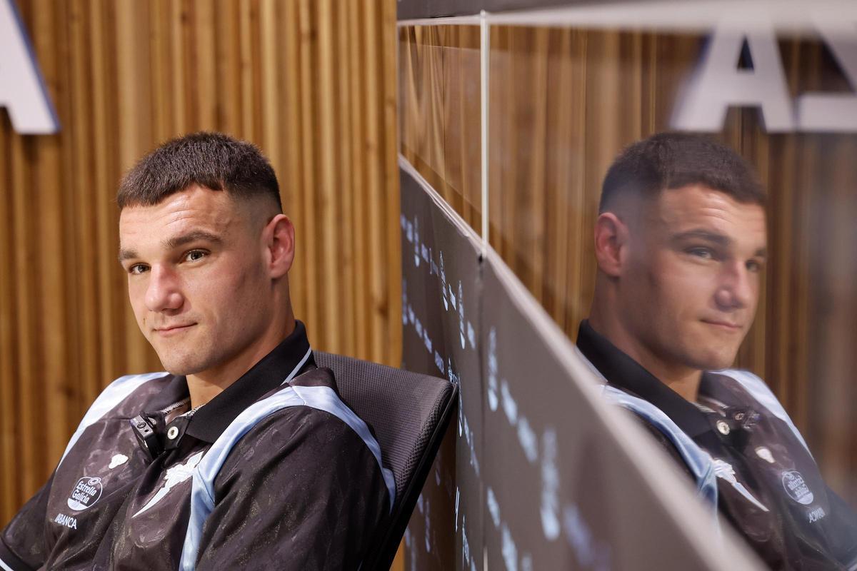 Ferran Jutglà, durante la entrevista en la sala de prensa de Afouteza.