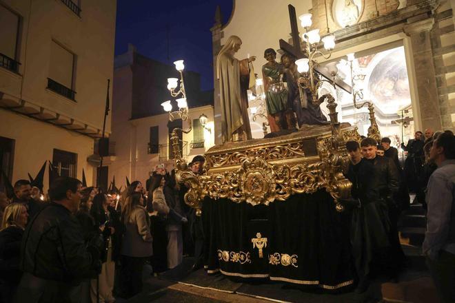 Las imágenes que dejó la Procesión de Viernes Santo en Sagunt