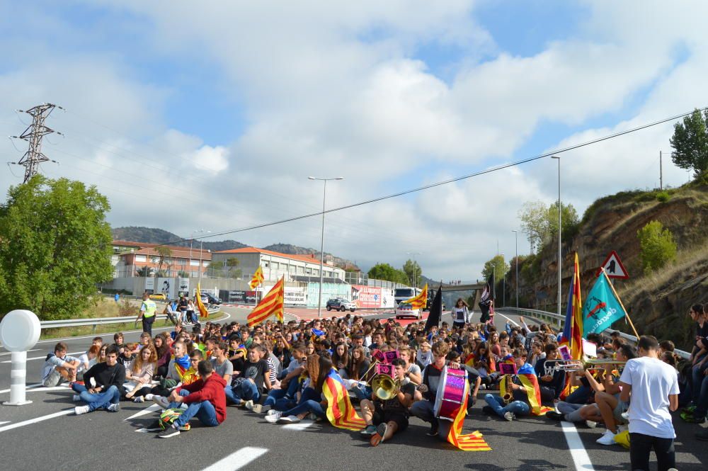 Protesta d''estudiants a Berga a favor de l''1-O.