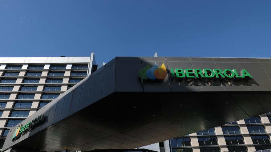 Iberdrola dispara el beneficio un 36%, hasta 2.075 millones, pero alerta de un frenazo en España