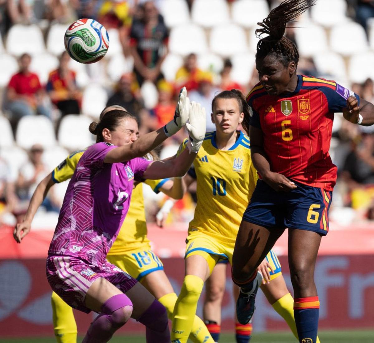 Espanya fon Ucraïna  a Còrdova amb el joc aeri