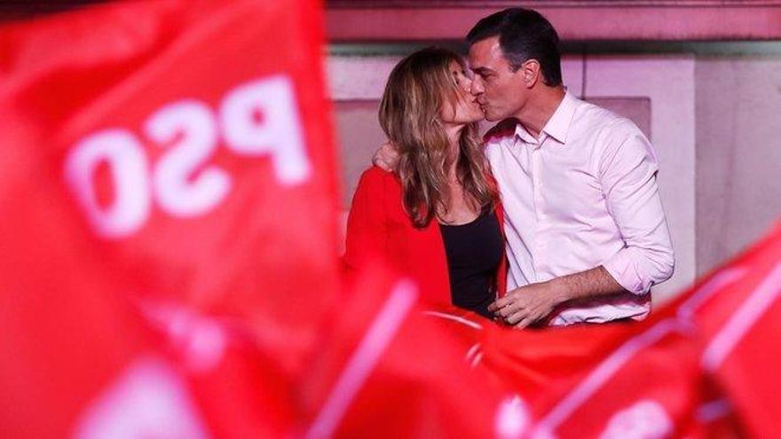 PSOE gana y PP se hunde