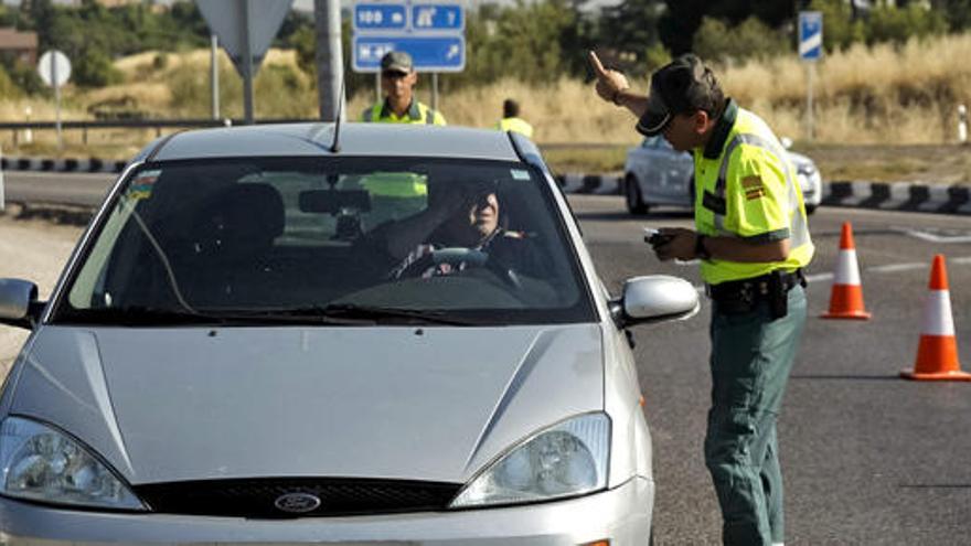 La DGT realizará este año 120.000 controles antidrogas