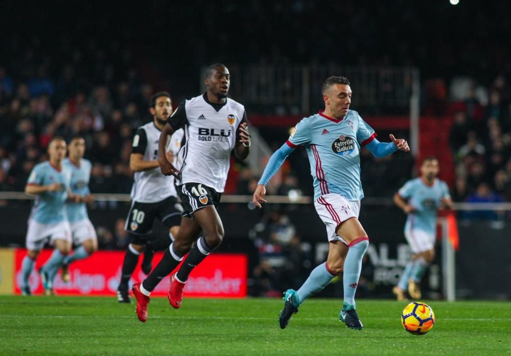 Las imágenes de la derrota del equipo celeste en Mestalla.