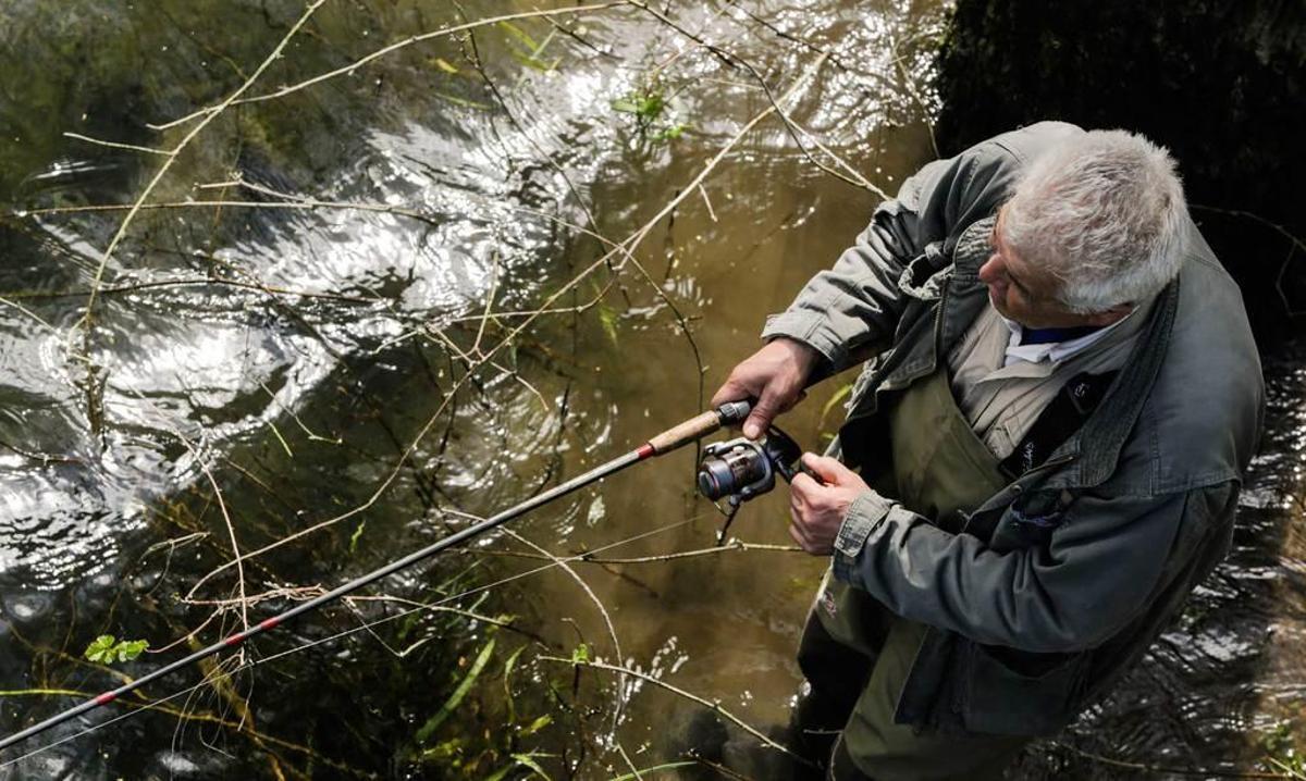 Un ribereño en el Narcea.